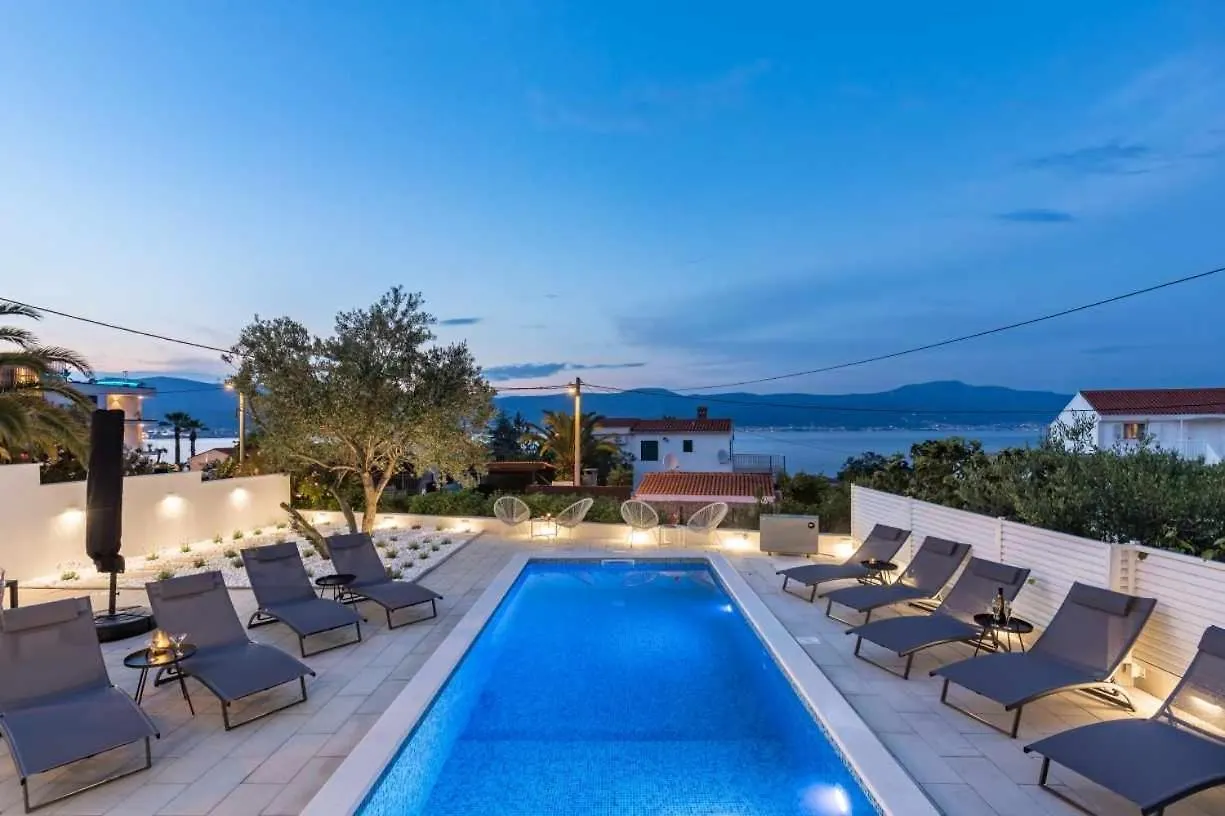 Apartment In Arbanija With Sea View, Terrace, Air Conditioning, Wifi 5139-5 Trogir 0*,  Croatia