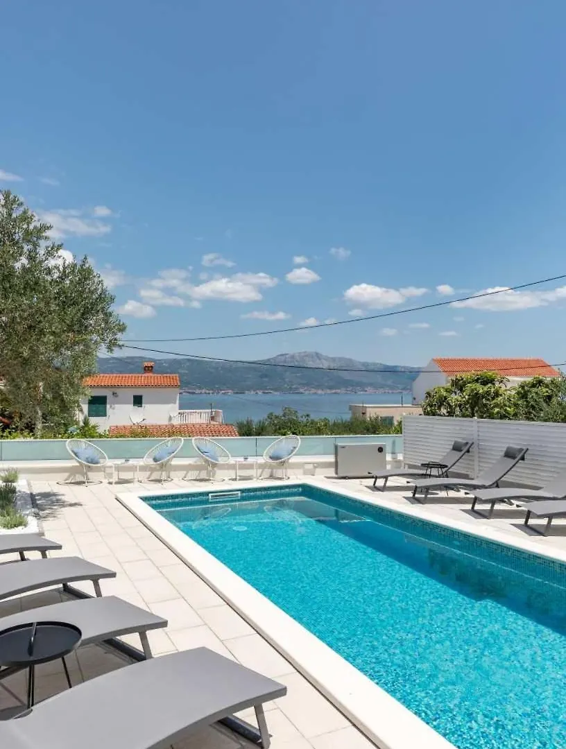 Apartment In Arbanija With Sea View, Terrace, Air Conditioning, Wifi 5139-5 Trogir