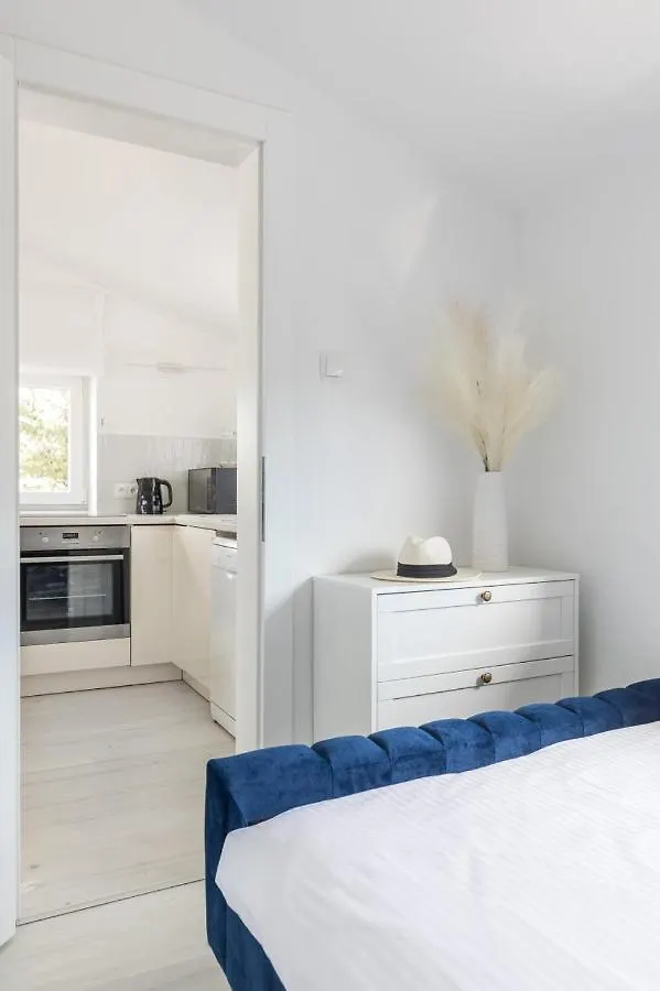 Apartment In Arbanija With Sea View, Terrace, Air Conditioning, Wifi 5139-5 تروغير