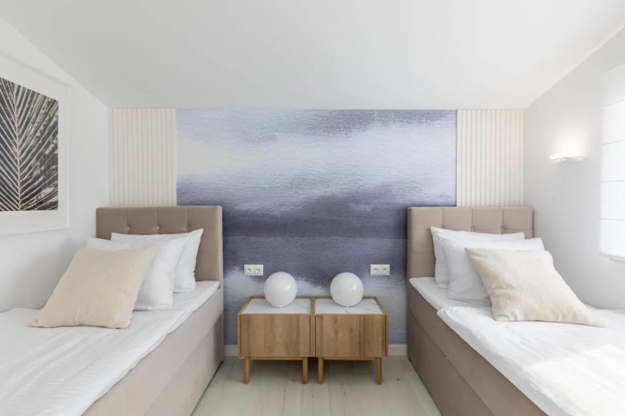 Apartment In Arbanija With Sea View, Terrace, Air Conditioning, Wifi 5139-5 تروغير كرواتيا